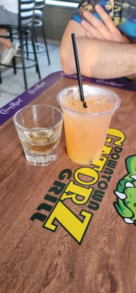 Downtown Gatorz Bar And Grill photo 2