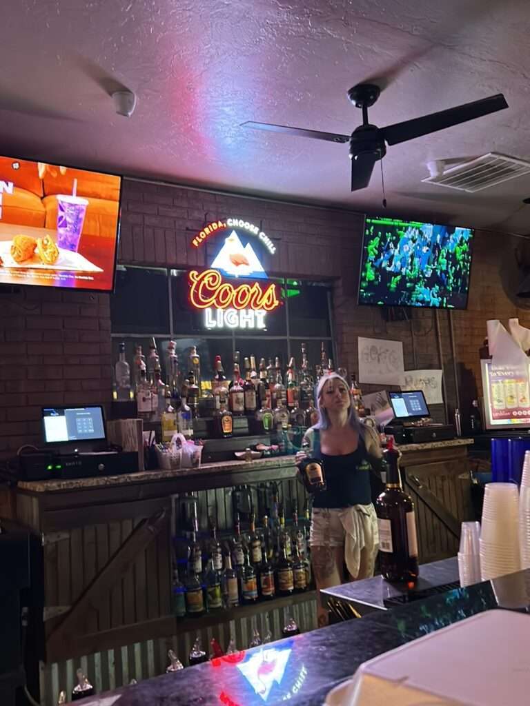 Downtown Gatorz Bar And Grill photo 5